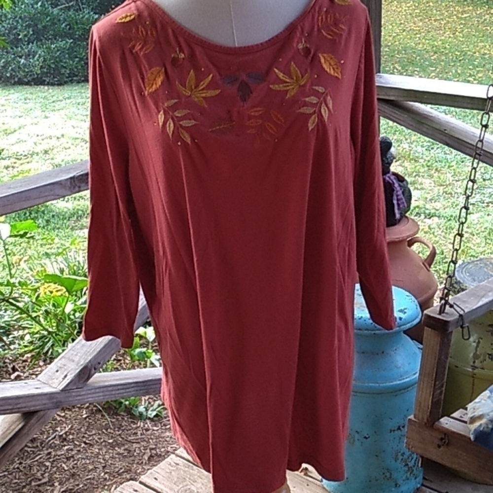 Basic Editions fall 3x ladies blouse